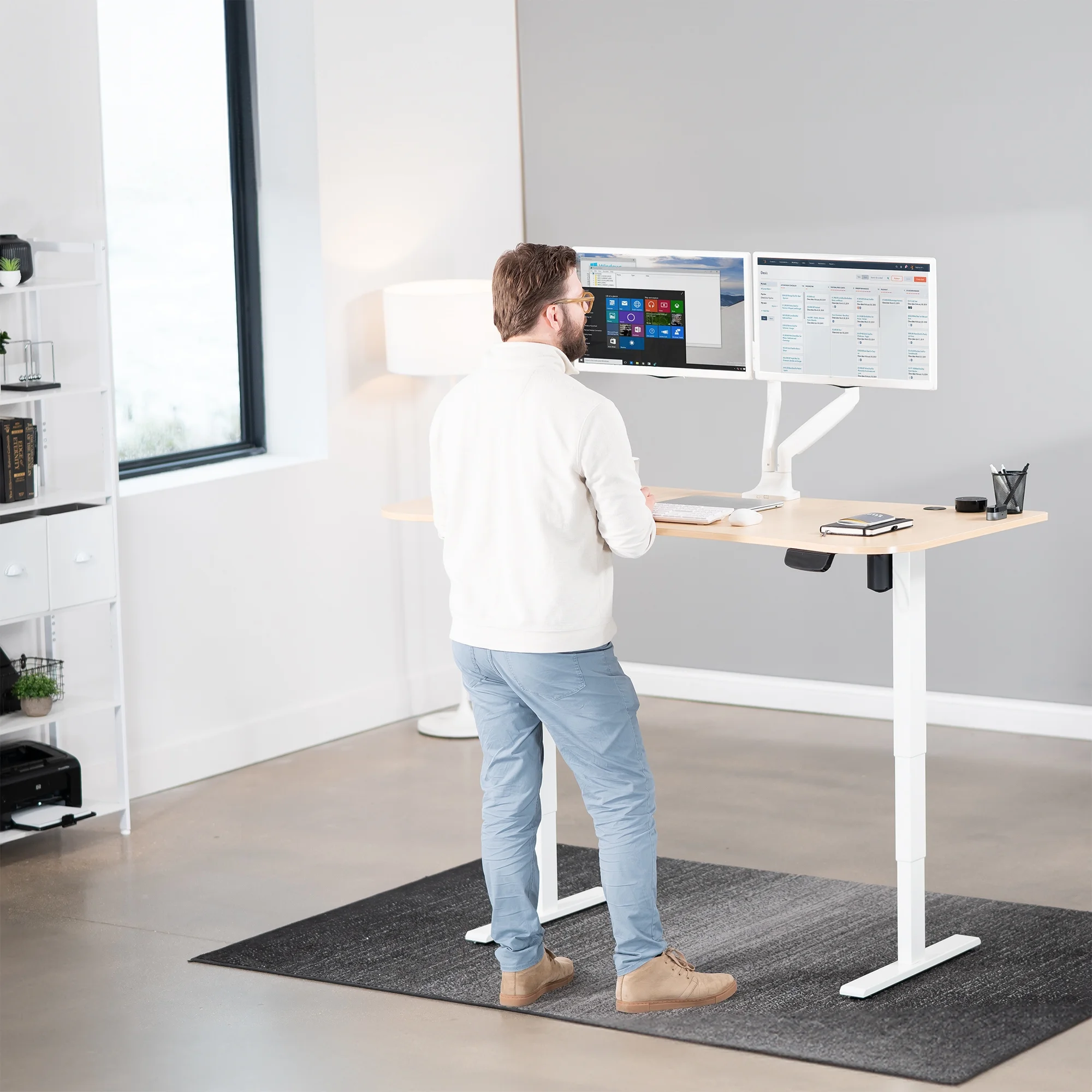 VIVO Reclaimed Wood / Black 63�?x 32�?Electric Height Adjustable Stand Up Desk