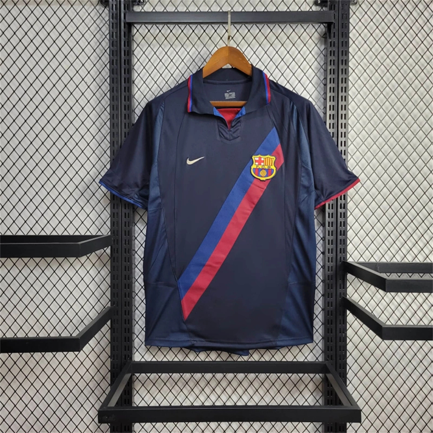 Retro Barcelona 02-03 Away Jersey