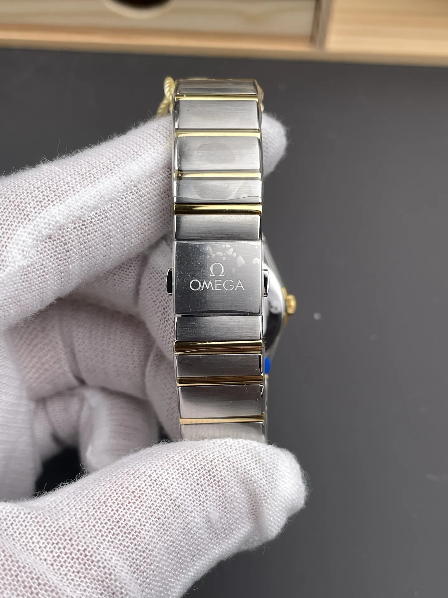 Omega Constellation Two-Tone Ladies 28mm