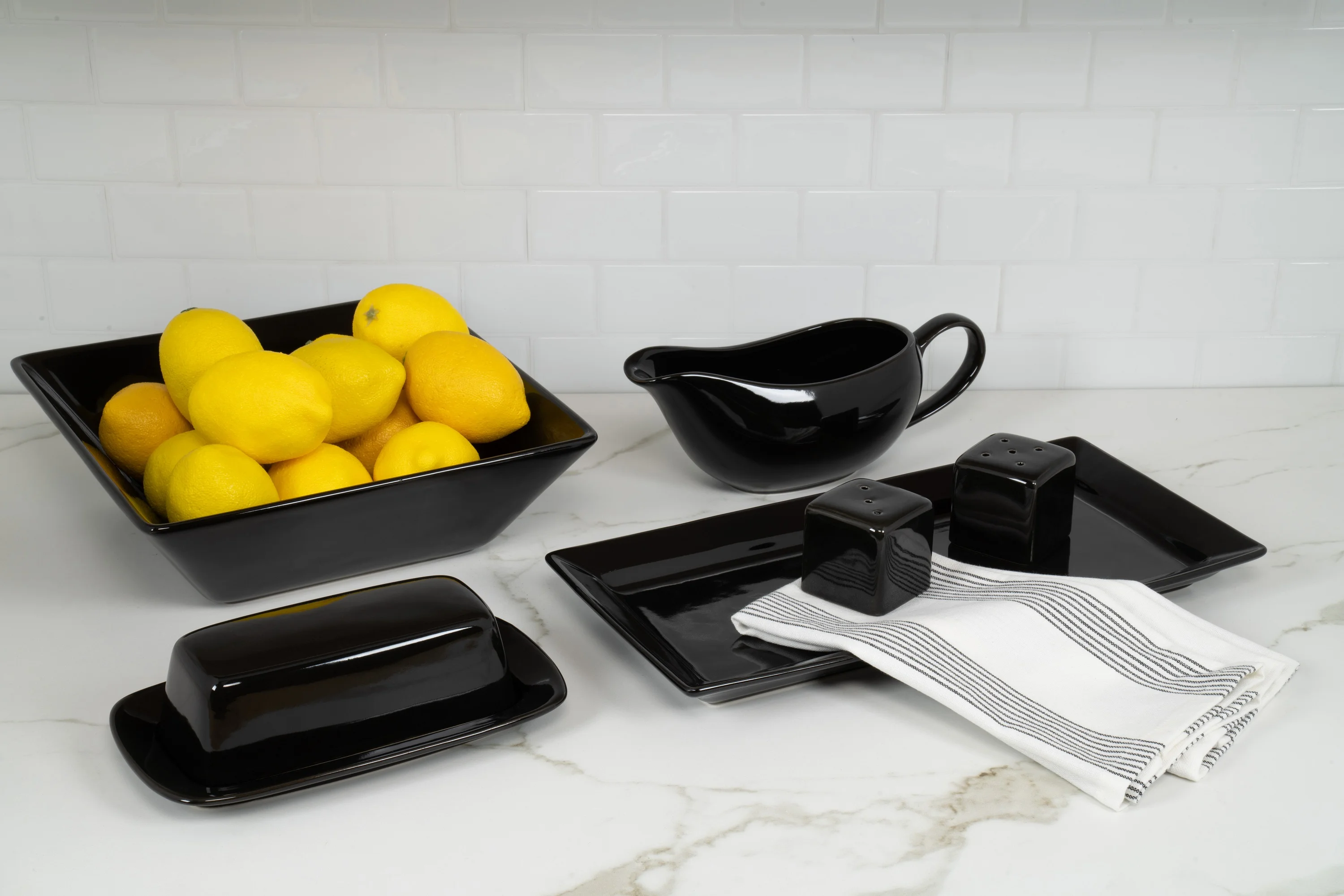 10 Strawberry Street Nova Square 40 Piece Stoneware Dinnerware Set, Gray
