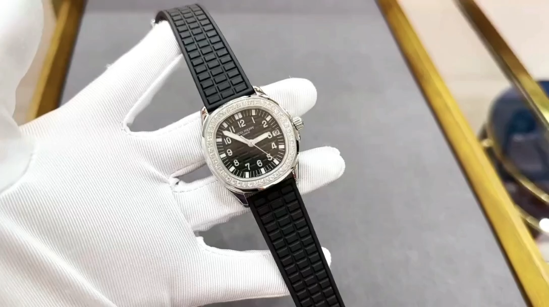 【Super Clone】Replica Patek Philippe Aquanaut 5067A 001 Watch For Sale