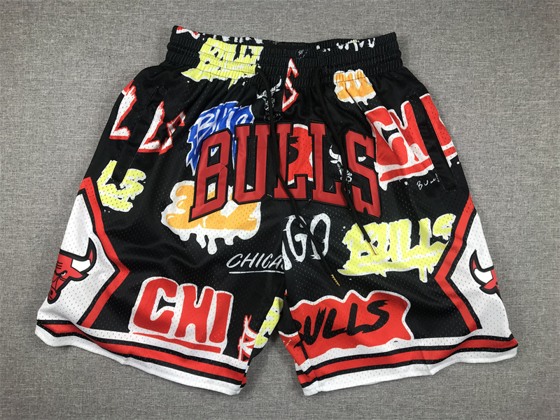 Pocket Pants Bull Graffiti Black Shorts