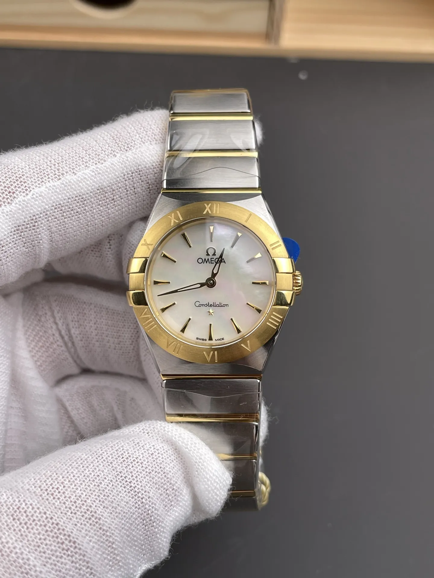 Omega Constellation Two-Tone Ladies 28mm