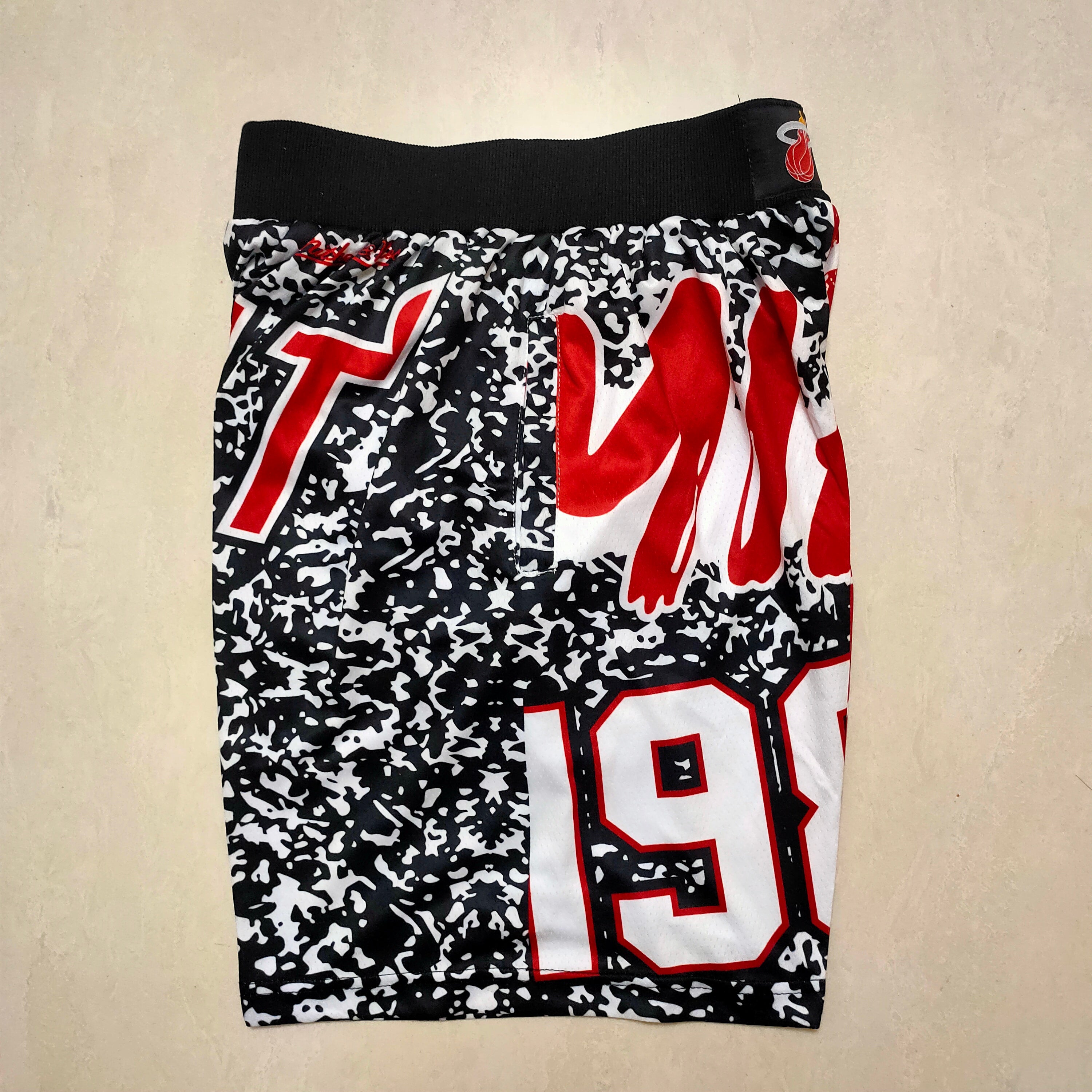 Miami Heat MitchellNessMN Team Logo Pants