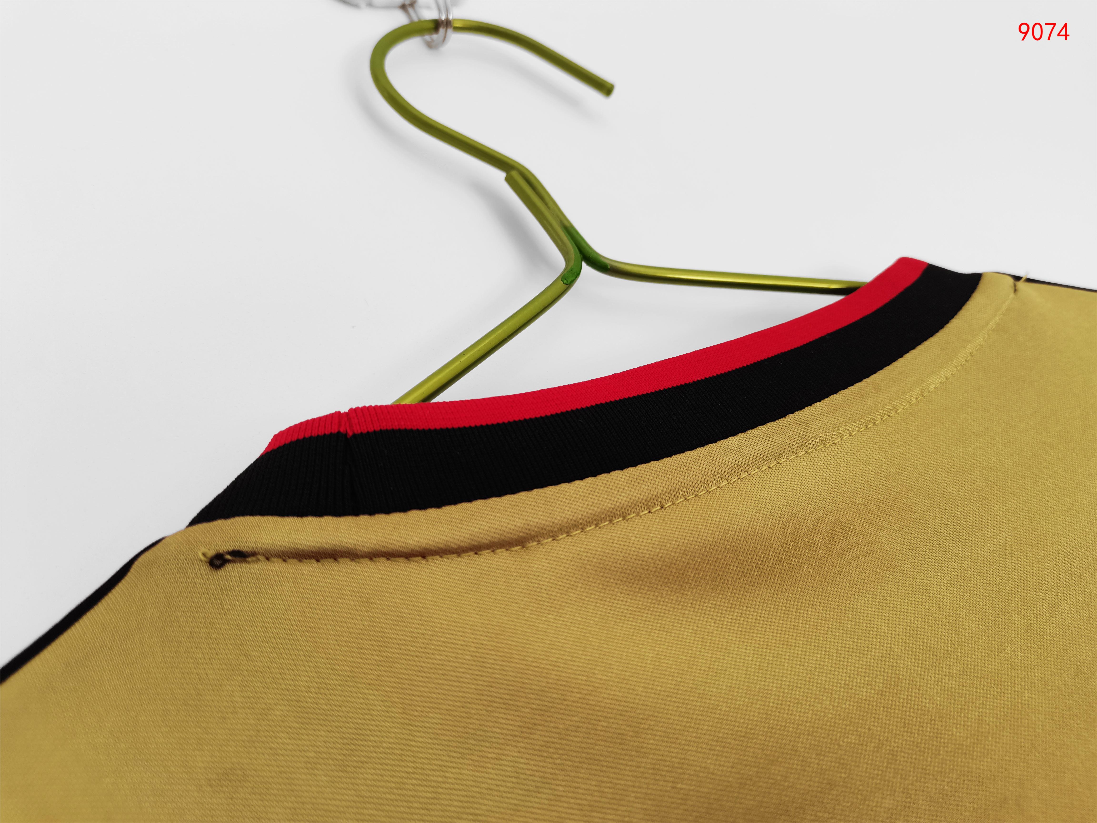 2013/14 AC Milan second away retro jersey - Fans Edition