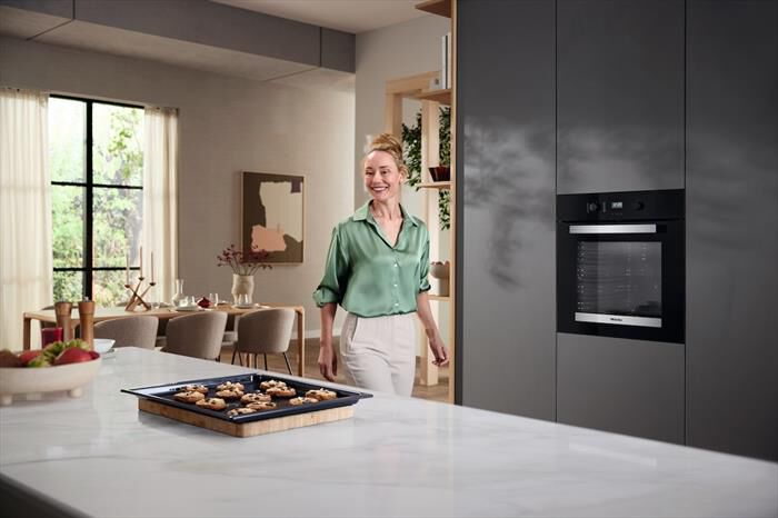 MIELE - Forno incasso elettrico H 2455 B Classe A+