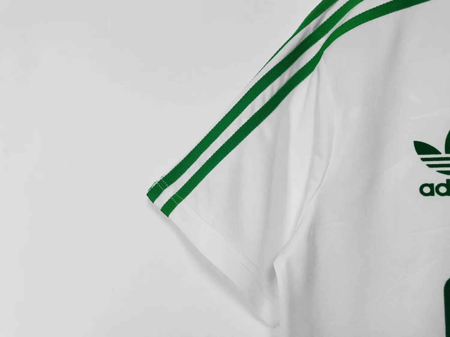 1990/92 Ireland away retro jersey