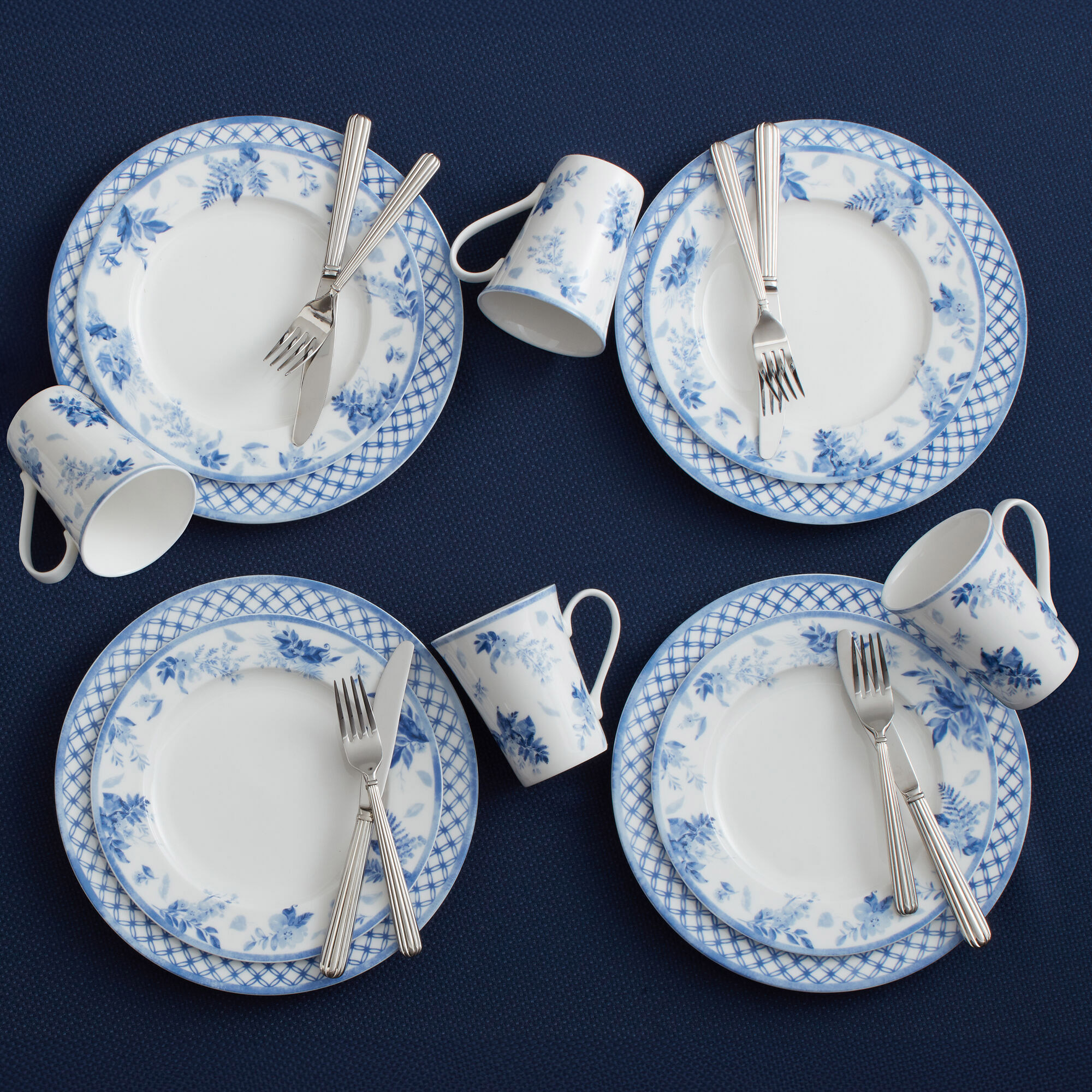 Mikasa Kiley Bone China 16-piece Dinnerware Set