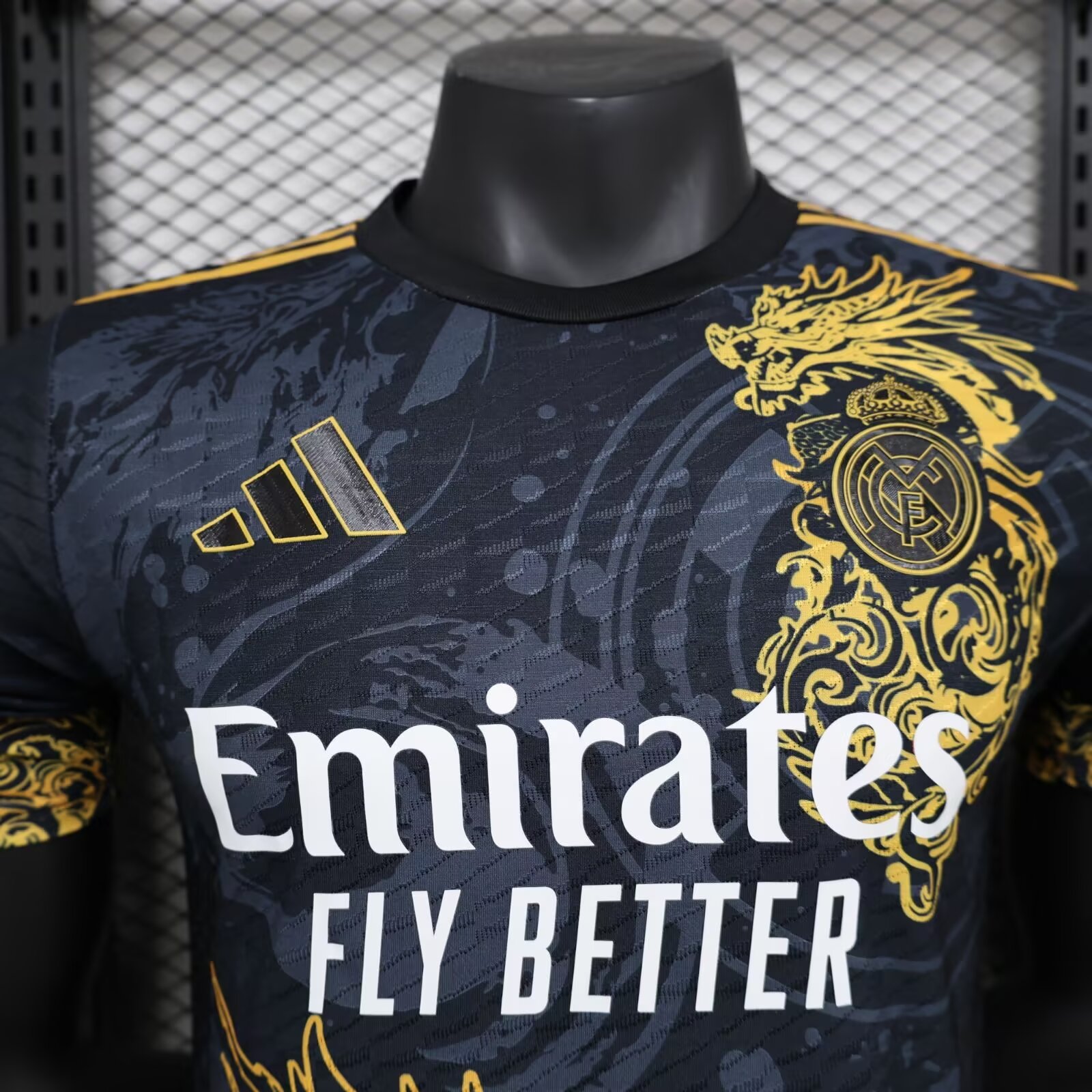 2024/2025 Player Version Real Madrid Chinese Black Gold Dragon Football Shirt 1:1 Thai Quality