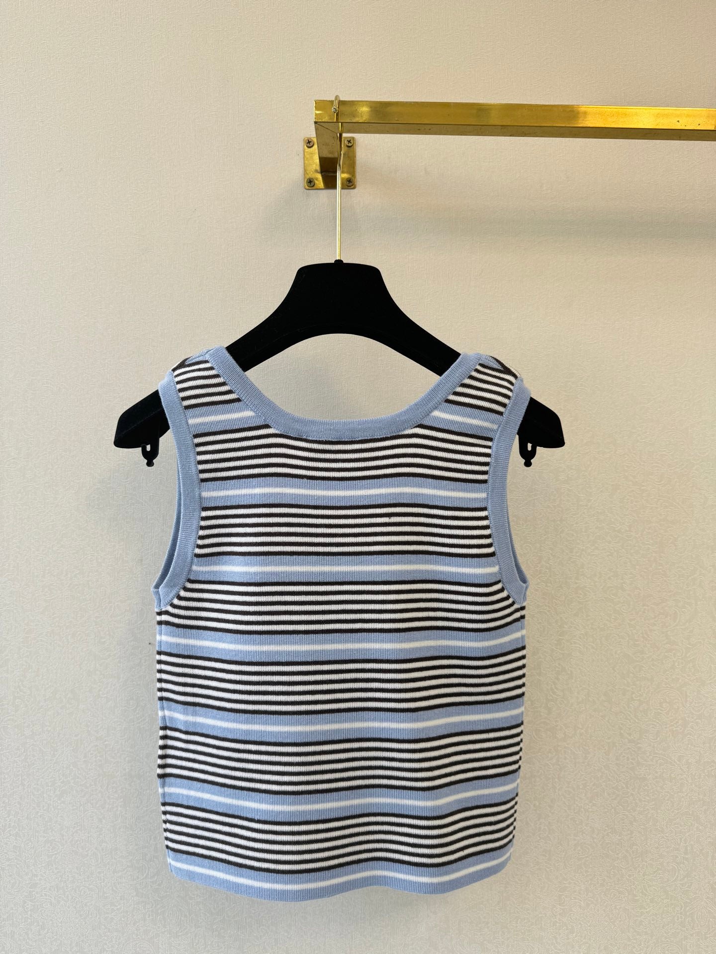 26NEW striped vest