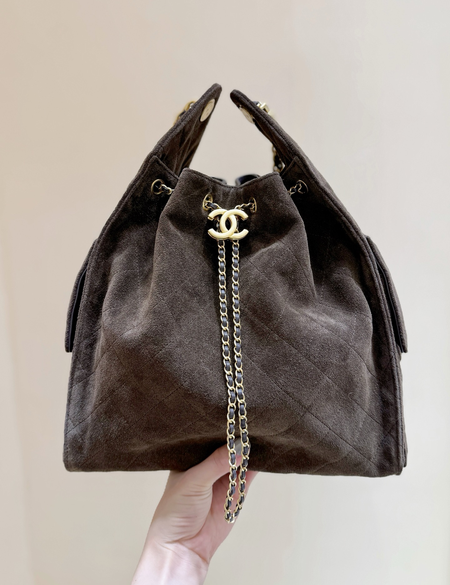 [15A] Chanel 25 Suede Bag
