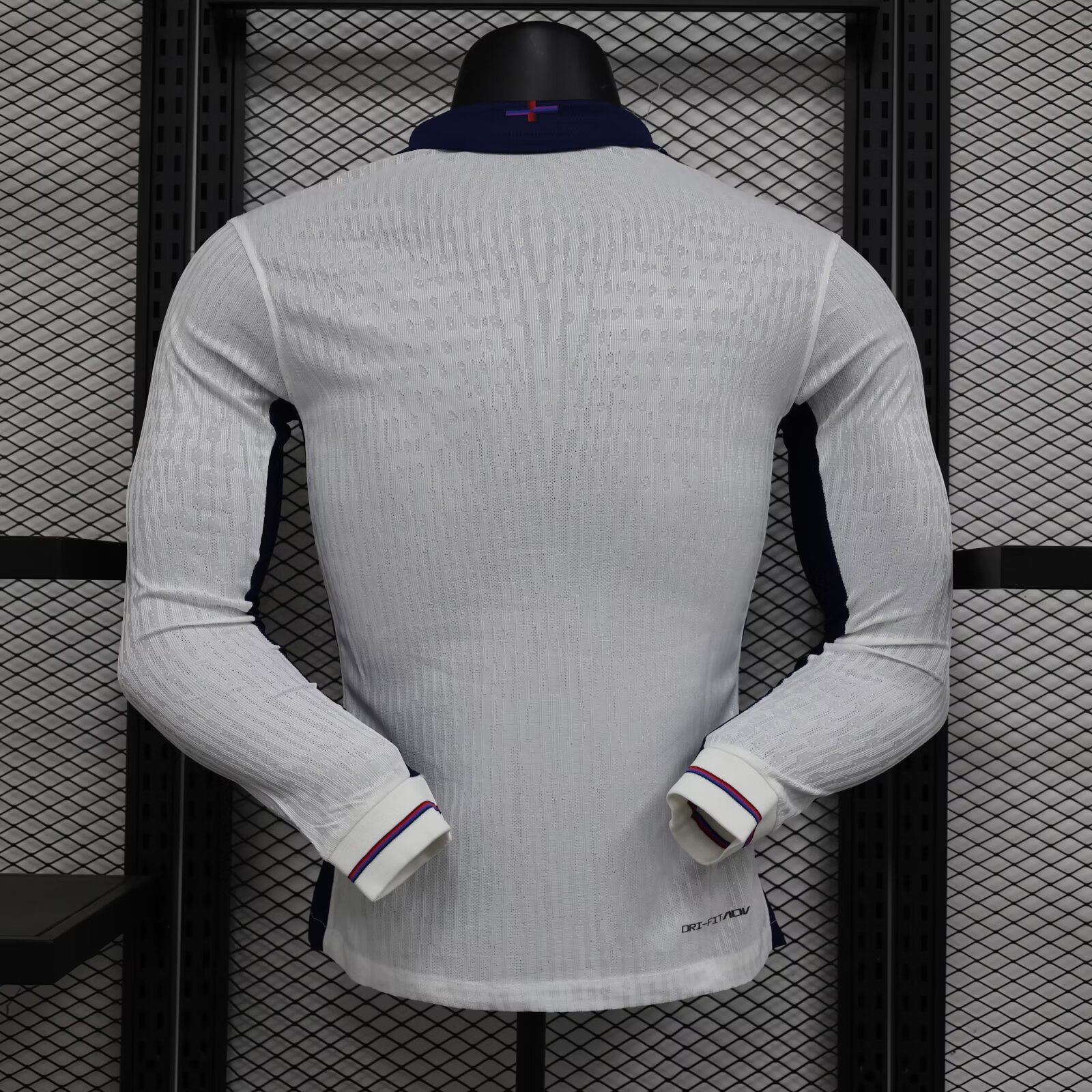 2024/25 England home players long sleeves