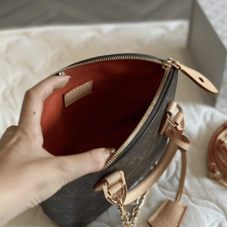 Louis Vuitton Néonoé BB Monogram Bag 8 Inches M12019