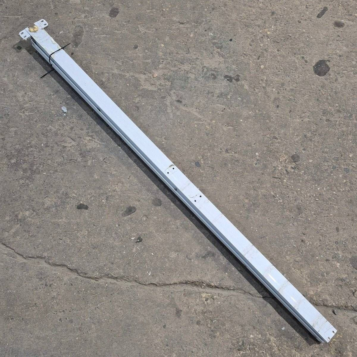 Used Dometic Awning Arm, Idler (Rear), White, Standard, 66 - 3312487.022B