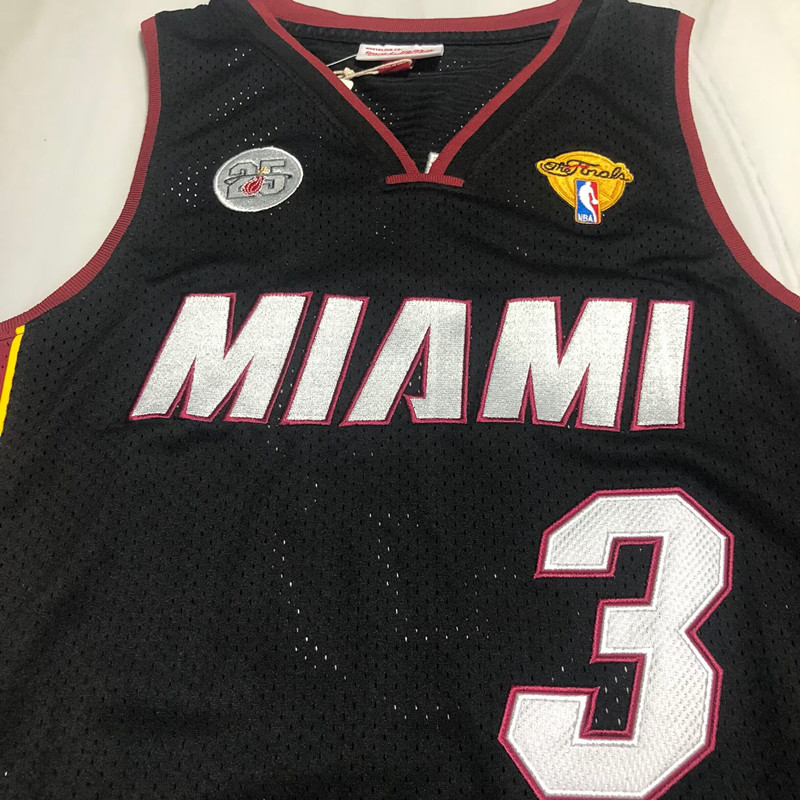Dwayne Wade Miami Heat Black 3 MN