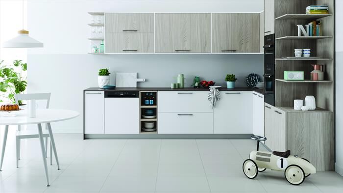 INDESIT - Lavastoviglie I3B L634 X Classe D 14 coperti