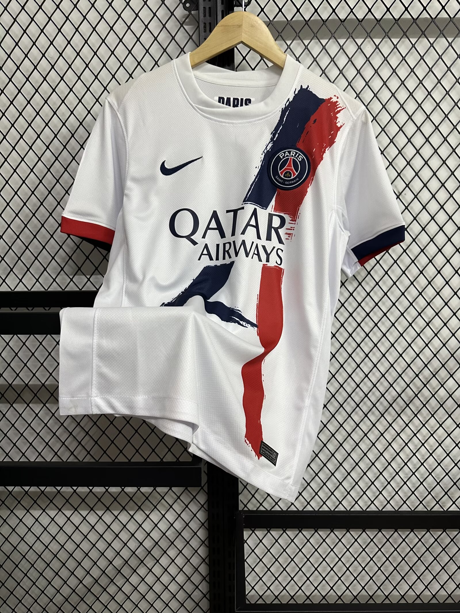2024/25 Paris Away Jersey-Fans