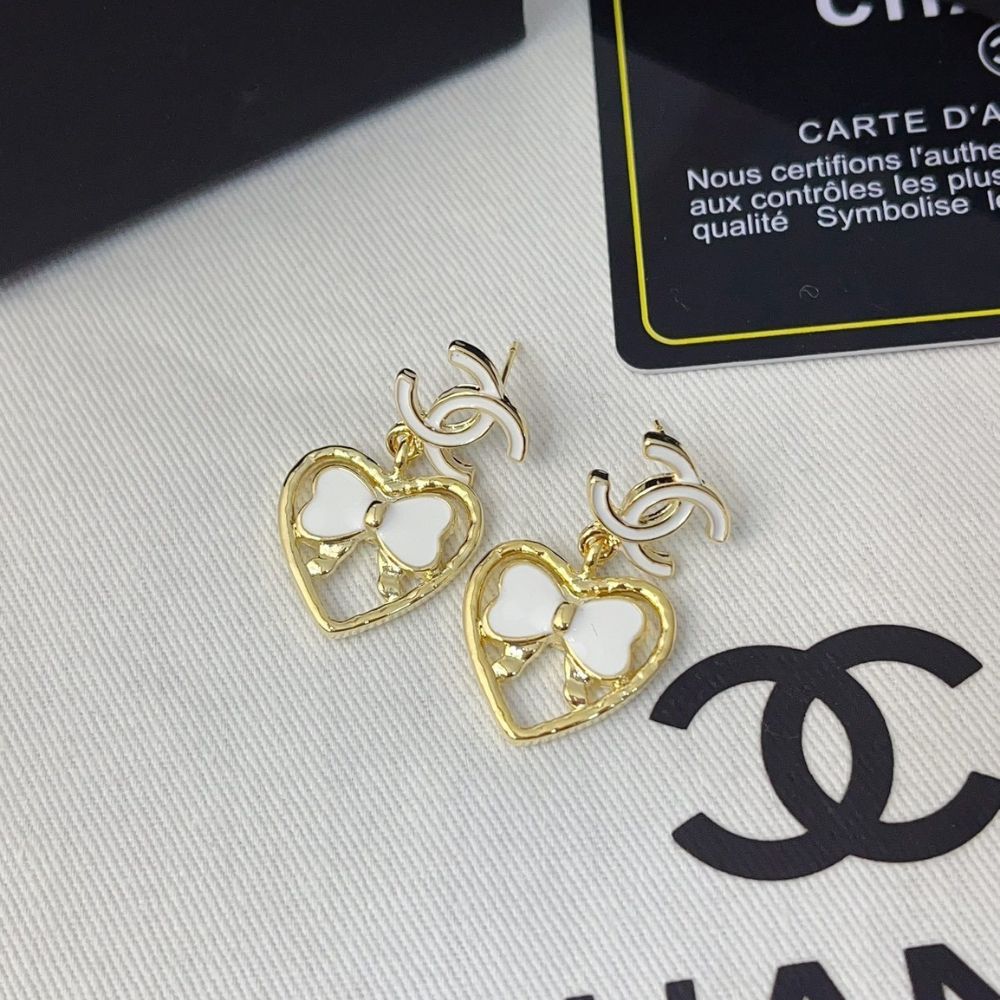 Chanel Metal Enamel Cc Heart Drop Earrings Gold ABF305 B19851 NAFGV