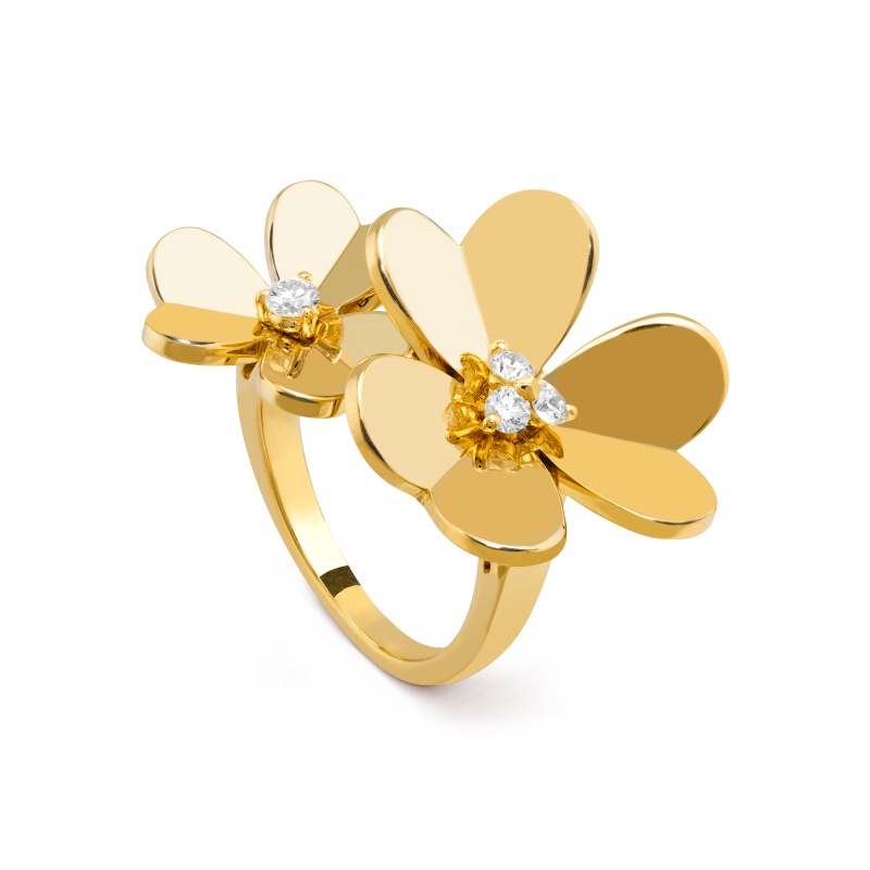 Frivole Between the Finger ring