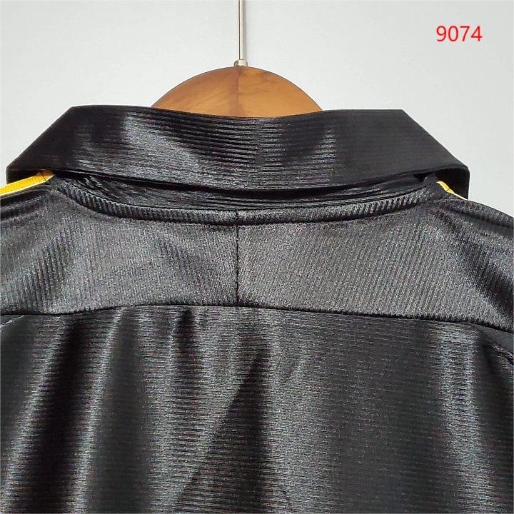 1999/01 Real Madrid Away Retro Jersey - Fans Edition