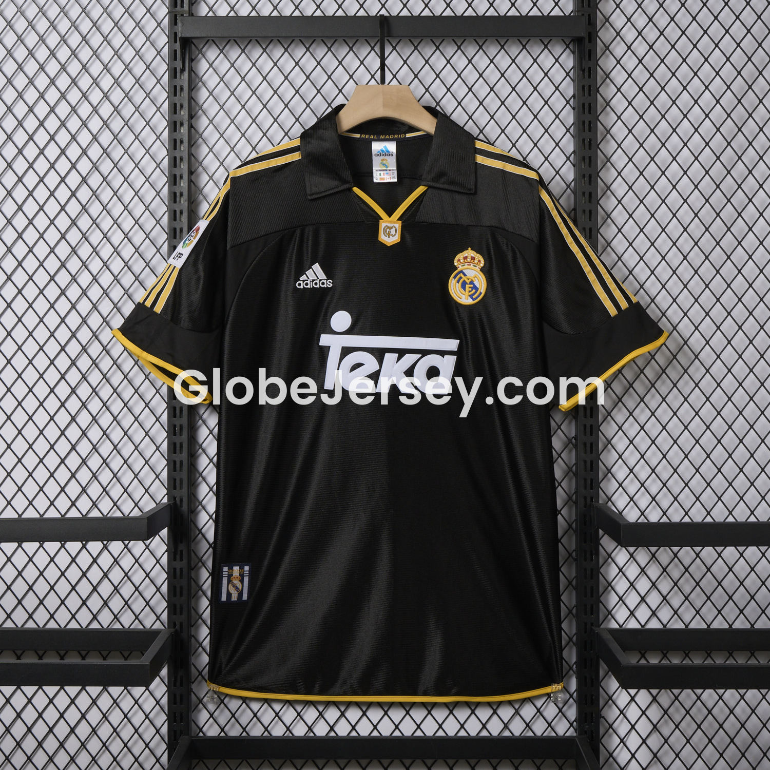Retro Real Madrid 1999-01 Away Jersey