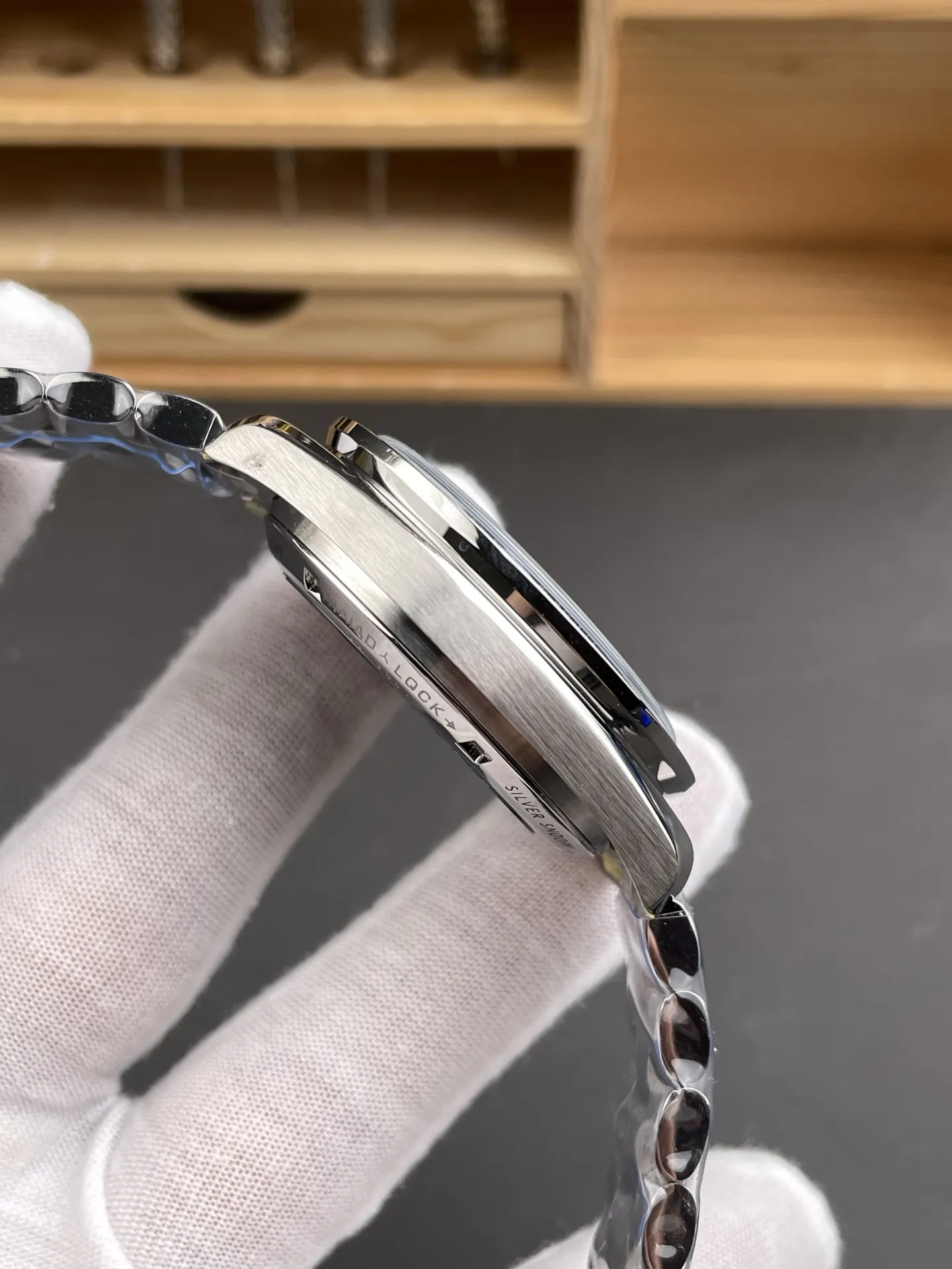 Omega Speedmaster Dual Strap 42mm