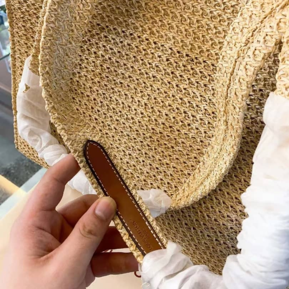 Louis Vuitton Onthego MM Natural Raffia Tan 14.8 Inches M24723