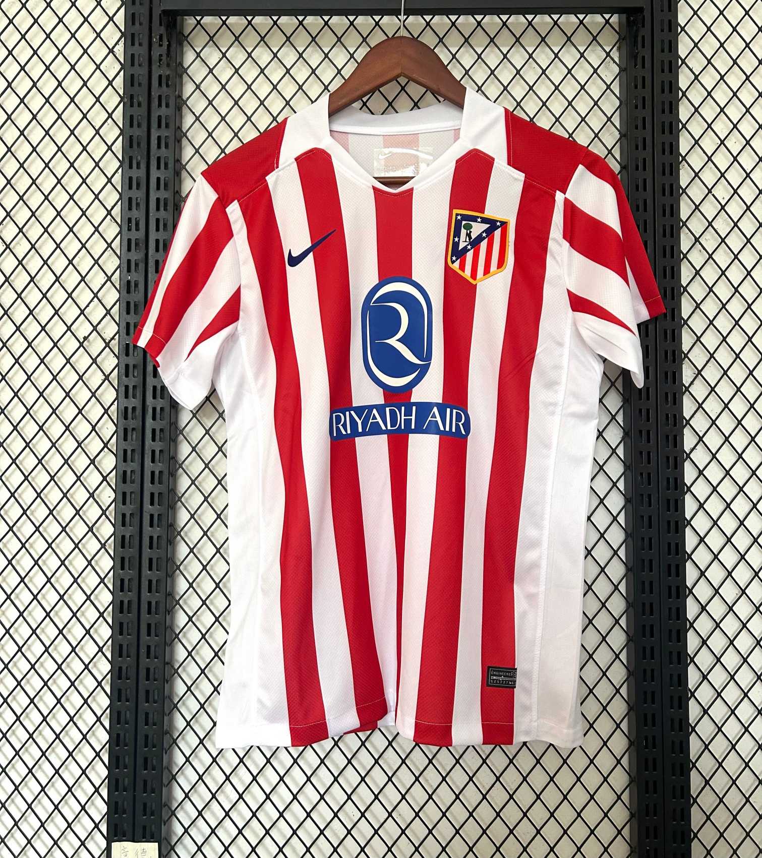 2025/2026  Atletico Madrid Home Football Shirt 1:1 Thai Quality