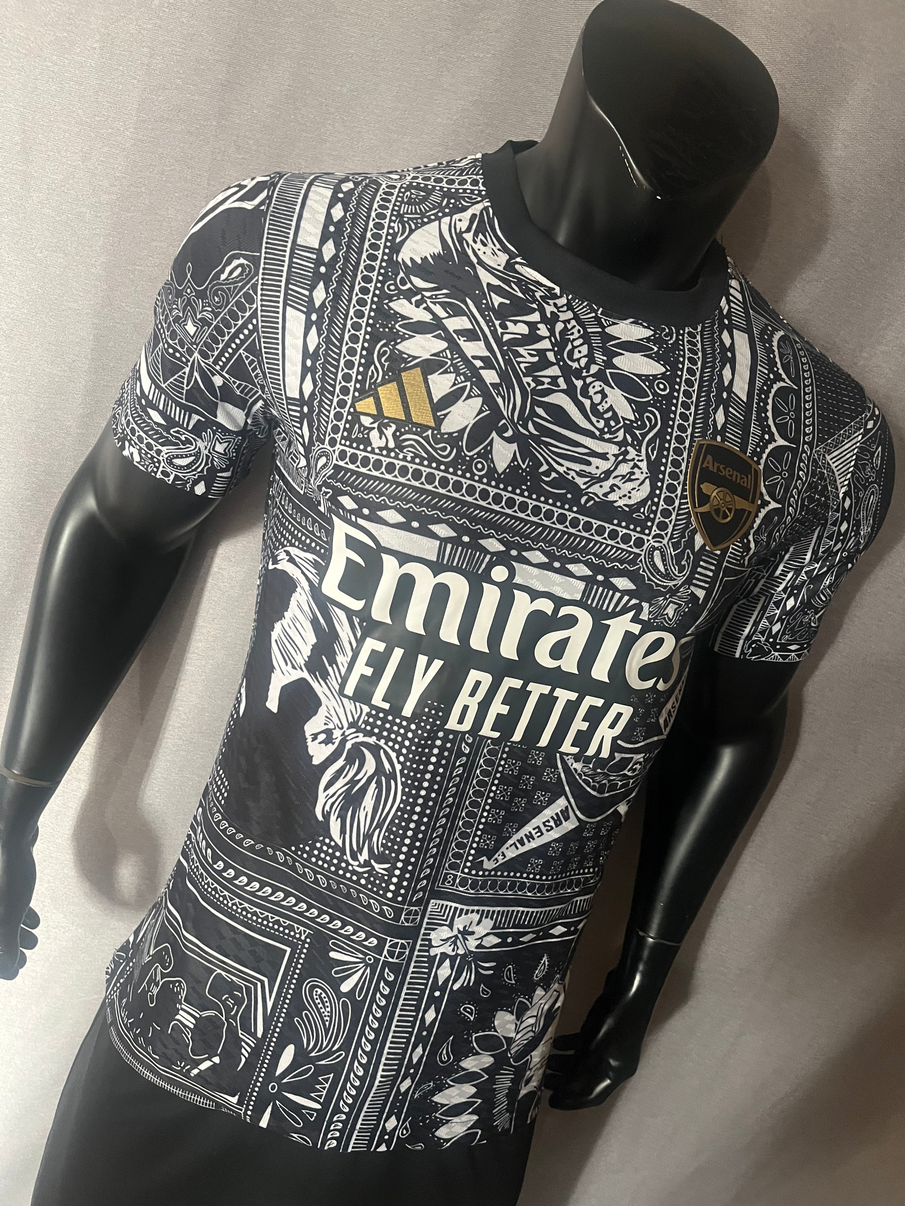 2024-25 Players Edition Arsenal Graffiti Special Edition Jersey