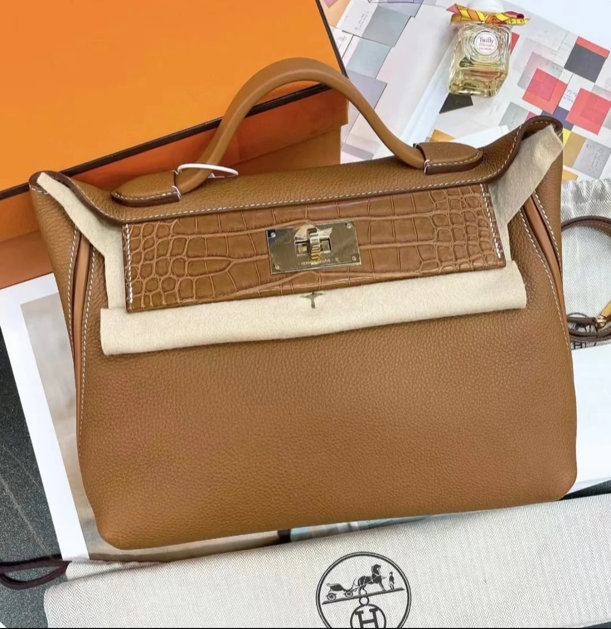 Crocodile leather patchworkcowhide 2424