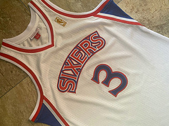 Allen Iverson Philadelphia 76ers 3 White MN