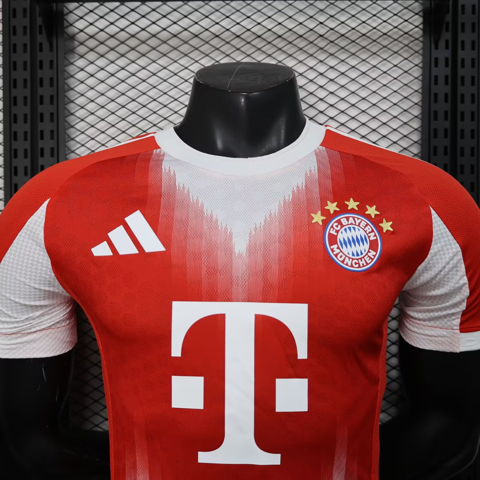 25-26 Bayern Munich Home Shirt - Player Edition