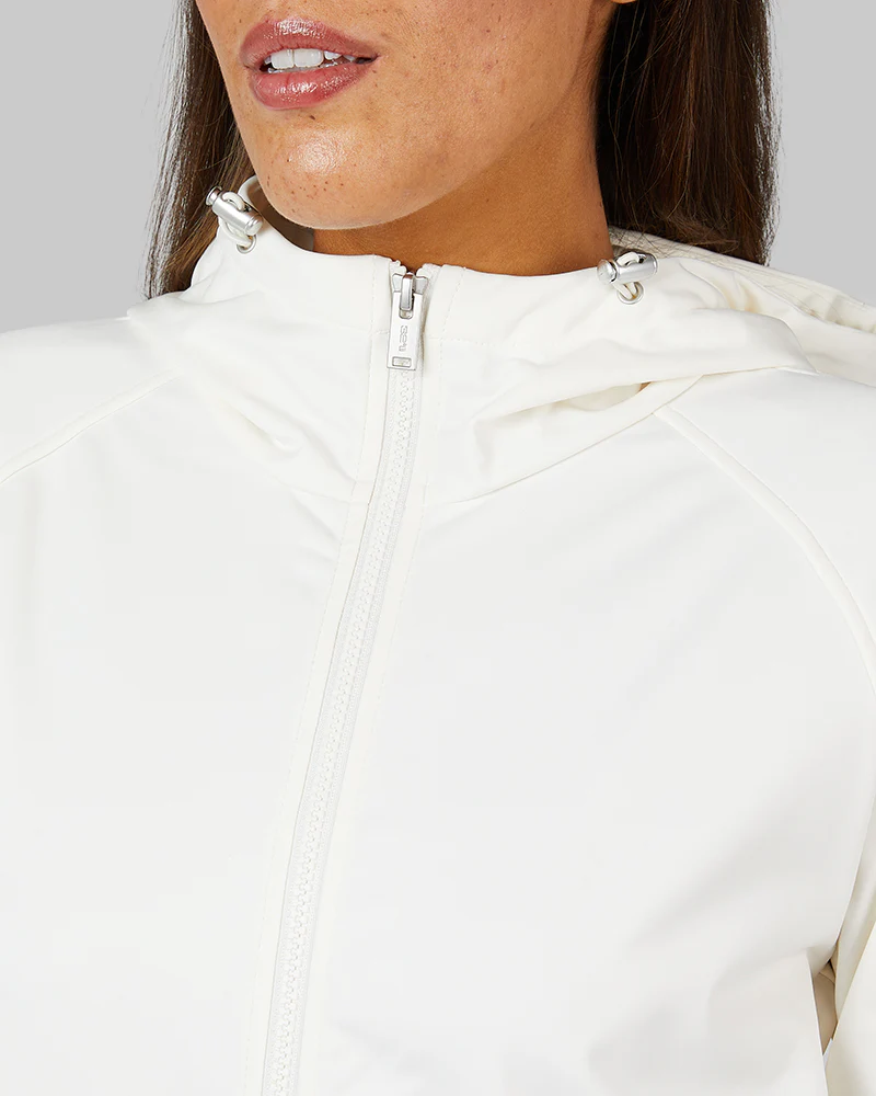 WOMEN’S SOFTSHELL HOODED JACKET