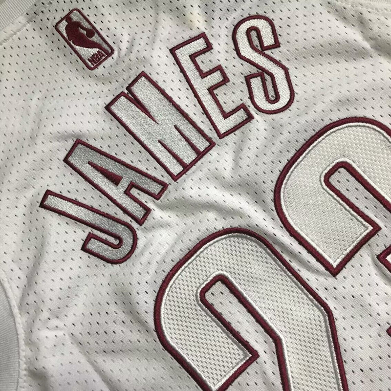 Cleveland Cavaliers LeBron James 23 White MN