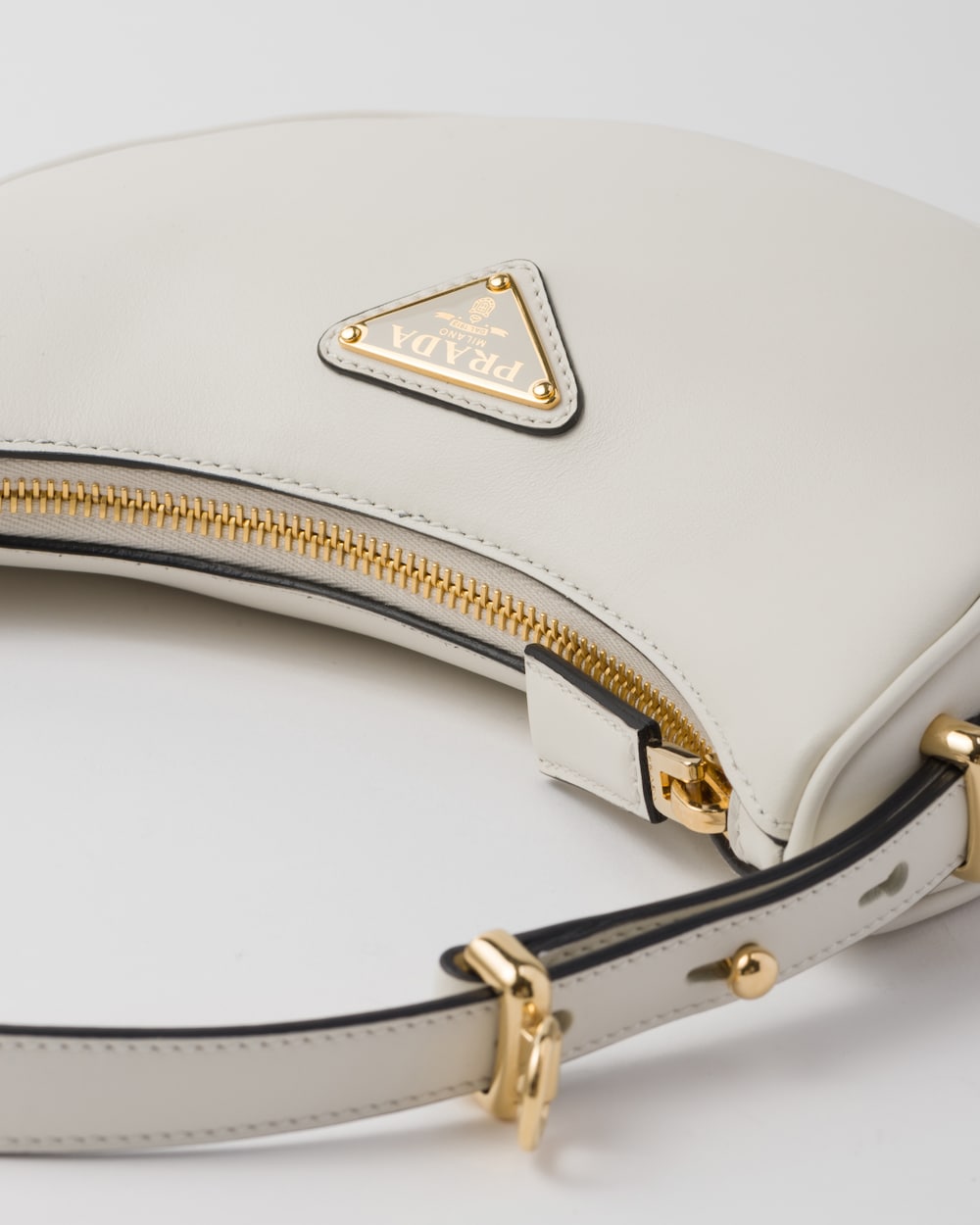 Arqu?? Leather Mini Shoulder Bag