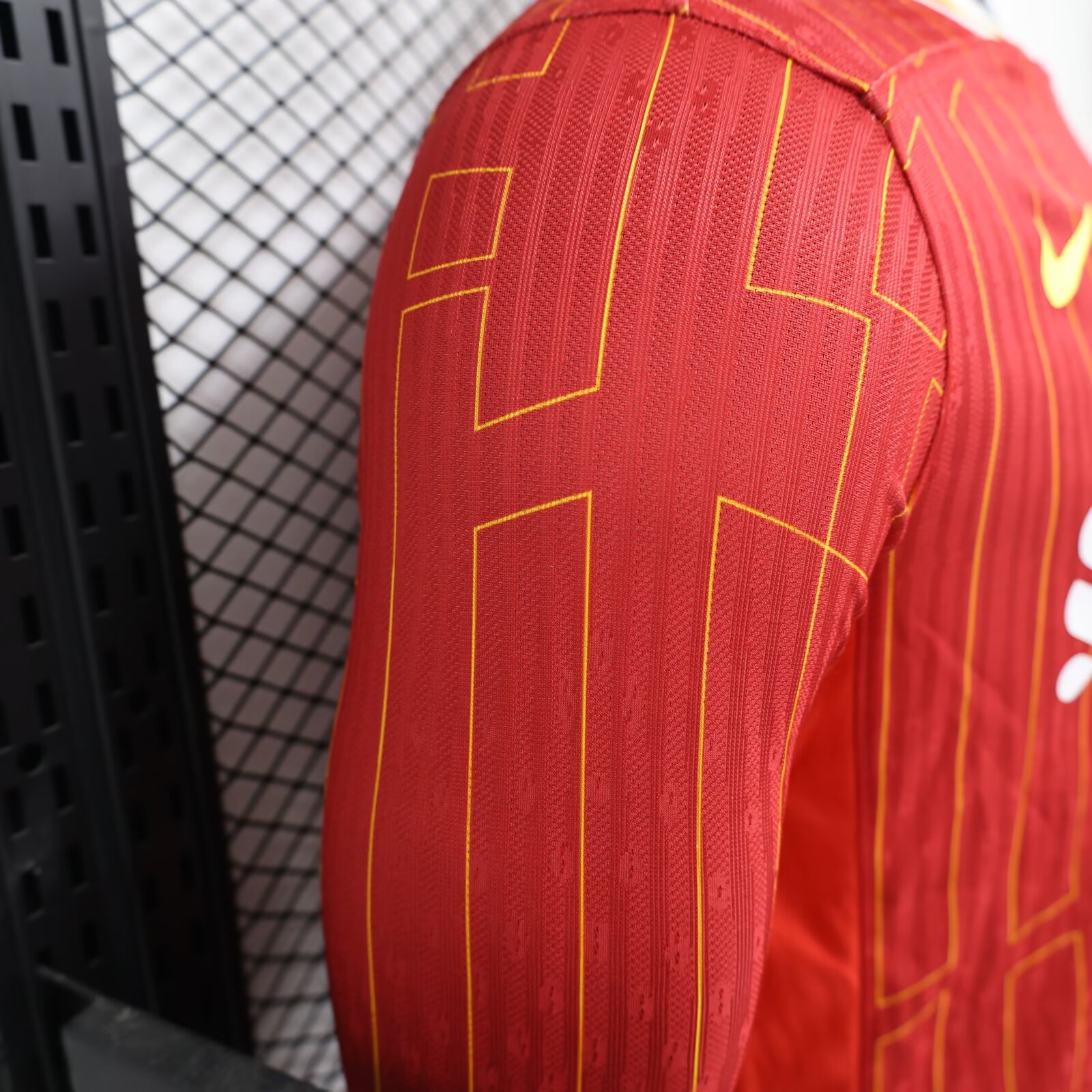 2024/25 LiverpoolHome long sleeve jersey