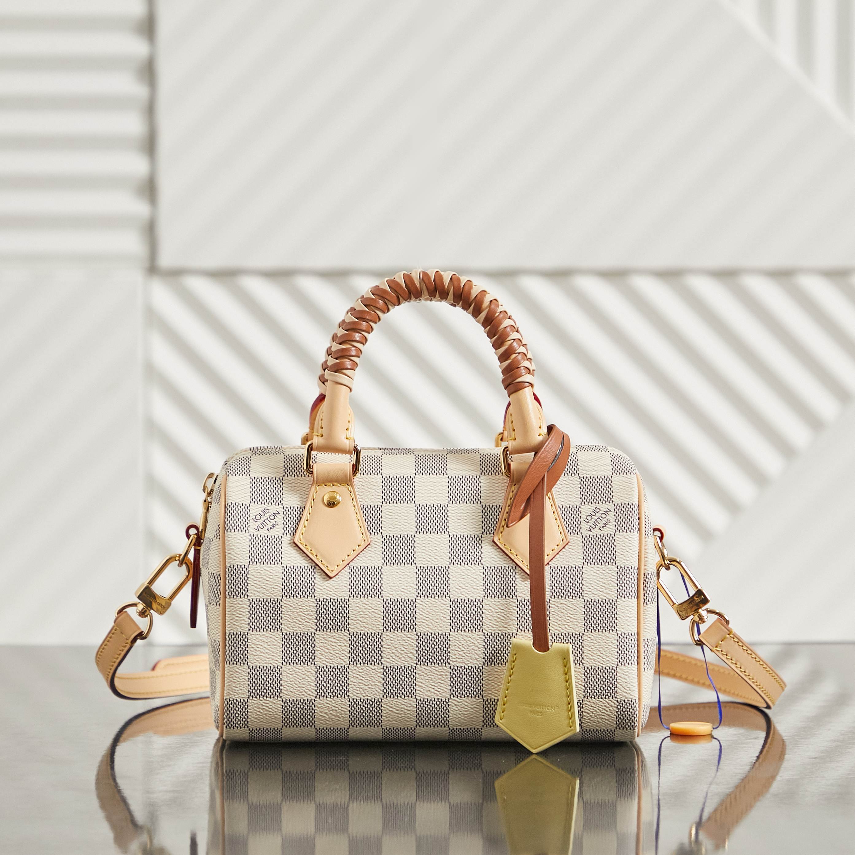 [15A] LV Speedy Bandoulière 20