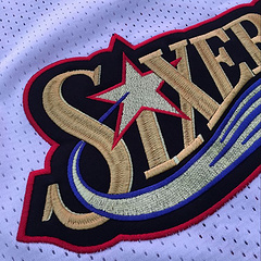 Allen Iverson Philadelphia 76ers 3 White MN