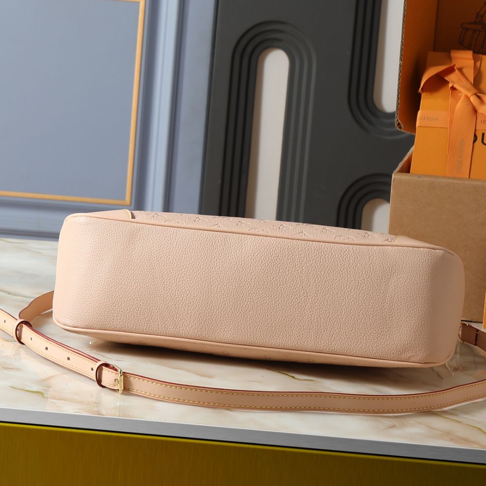 Louis Vuitton Skyline MM Beige 16 Inches M29152