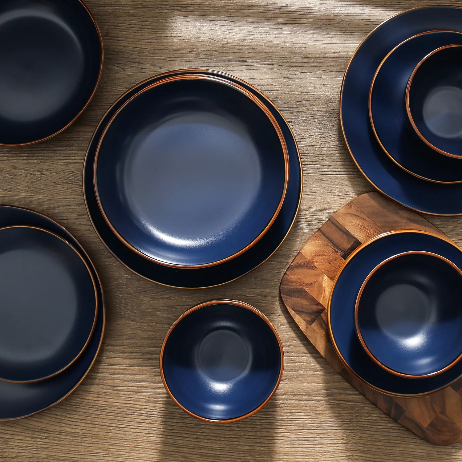 Stone + Lain Brasa Stoneware Collection Dinnerware Set, 32-Piece Service for 8, Blue