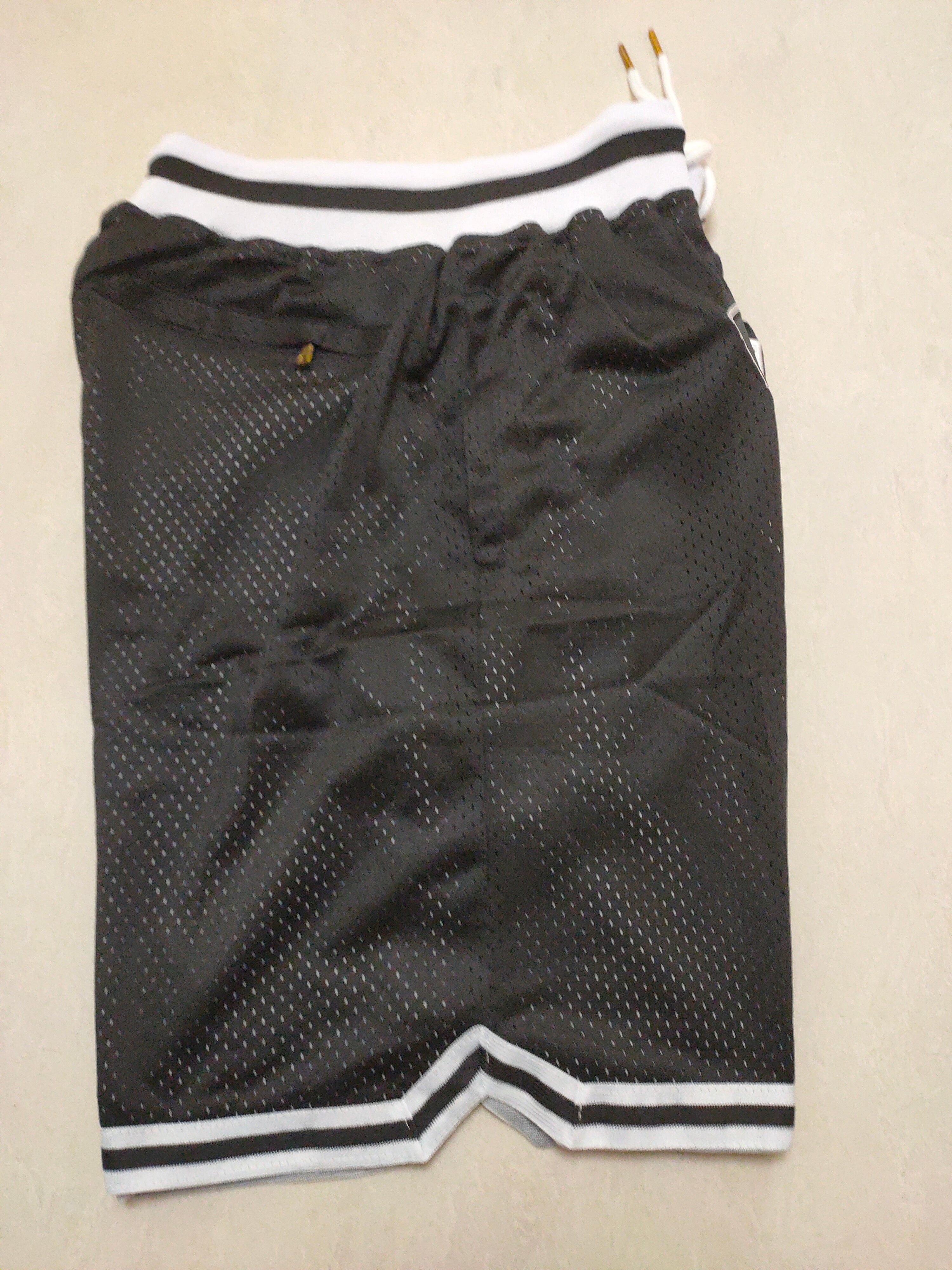 Brooklyn Nets black size 11 pocket pants
