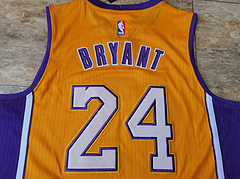 Los Angeles Lakers Kobe Bryant Yellow 24 MN