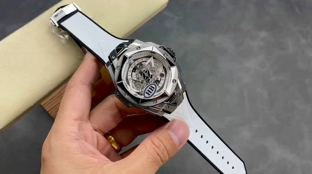 【Super Clone】418.NX.2001.RX.1604.MXM20 Hublot Big Bang Titanium