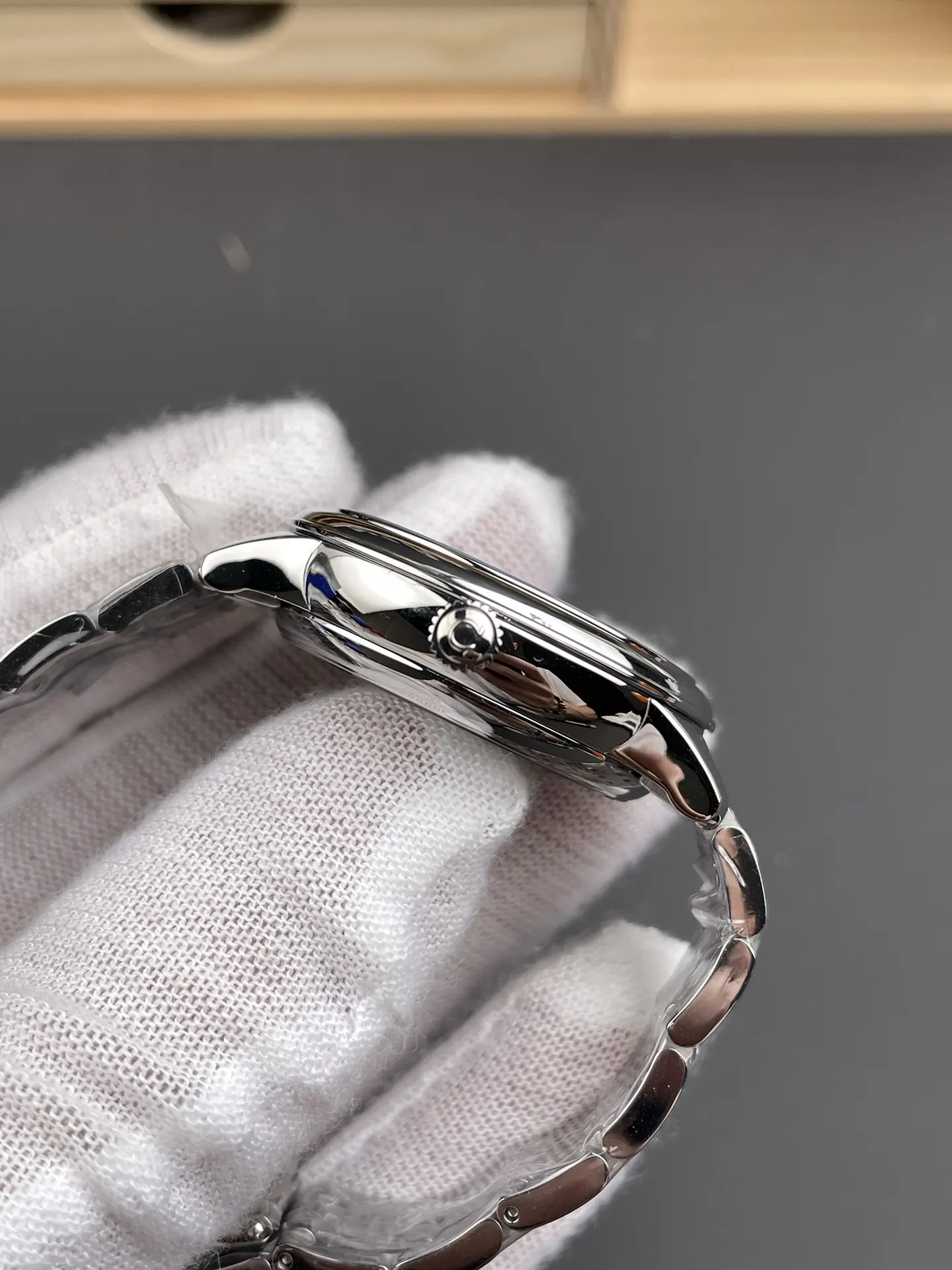 Omega De Ville Mother-of-Pearl 34mm