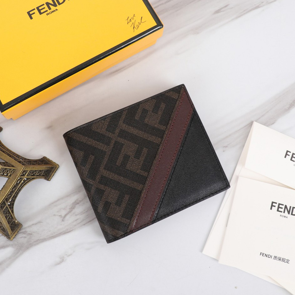 Fendi Contrast Color Design Wallte