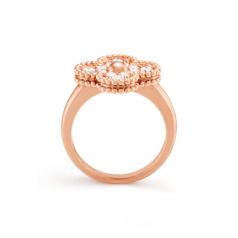 Vintage Alhambra ring