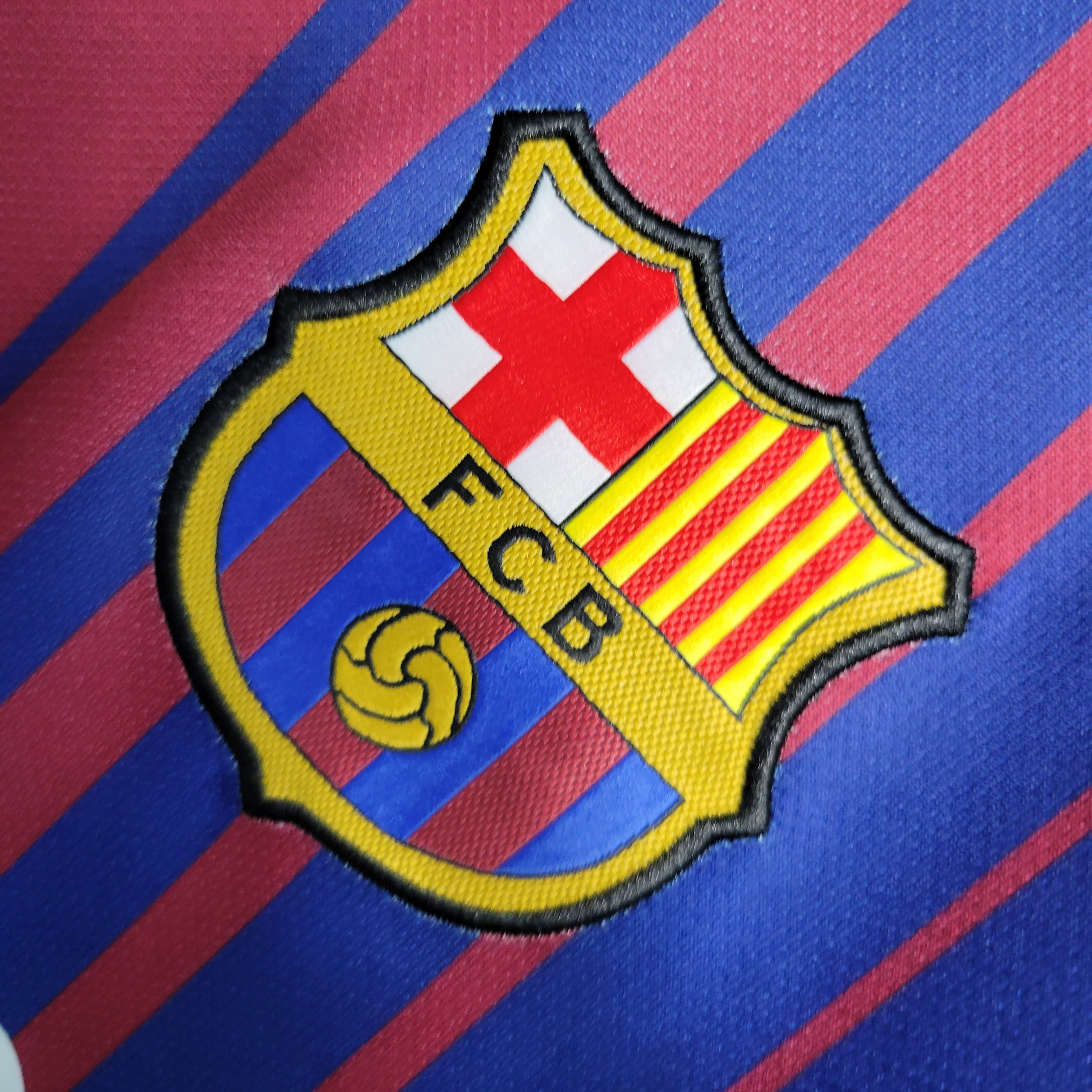 2017/2018 Retro Barcelona Home Football Shirt 1:1 Thai Quality - Fans Edition