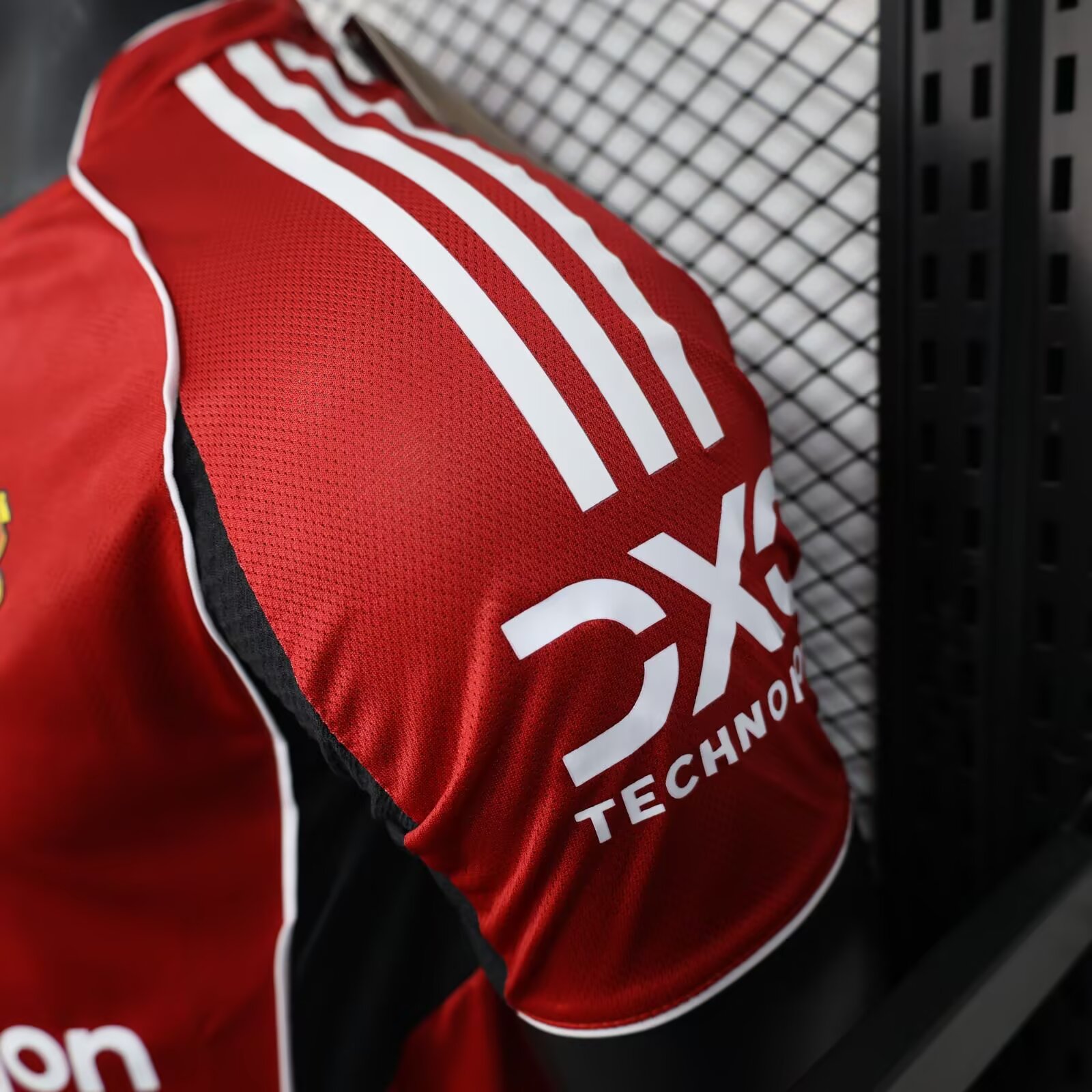 Manchester United Home 2025-26 - Shirt - Player Edition