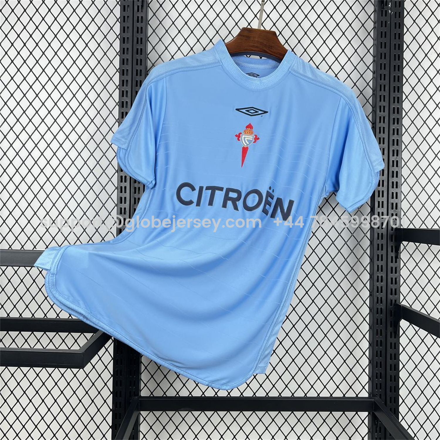 Retro Celta Vigo 2004-05 Home Jersey