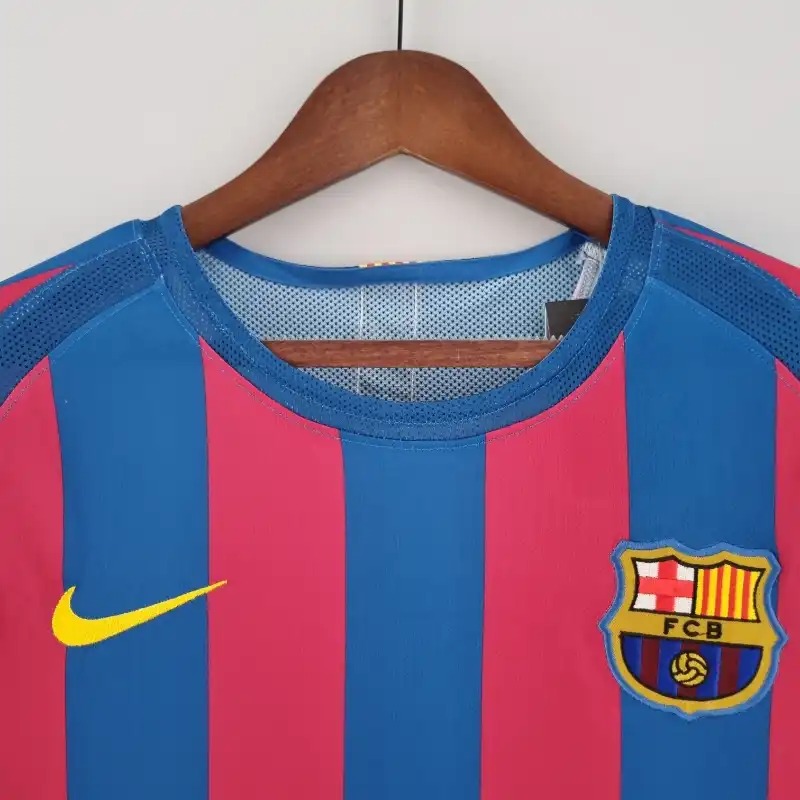 2005/2006 Retro Long Sleeve Barcelona Home Football Shirt 1:1 Thai Quality
